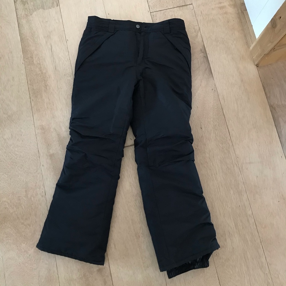 Medium women’s black snow pants